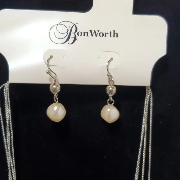 Bonworth pearl silver chain necklace earring set - Picture 4 of 5